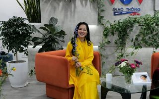Am nhac khong khoang cach