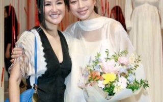 Trien lam tranh Su khoi dau