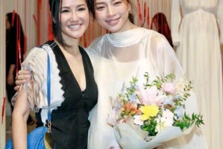 Trien lam tranh Su khoi dau