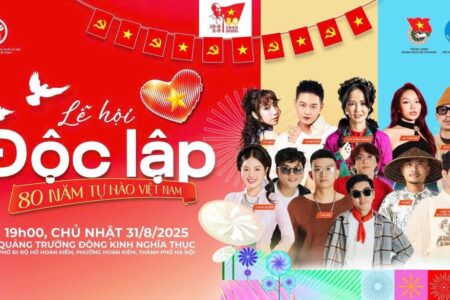 Le hoi doc lap Hong Nhung